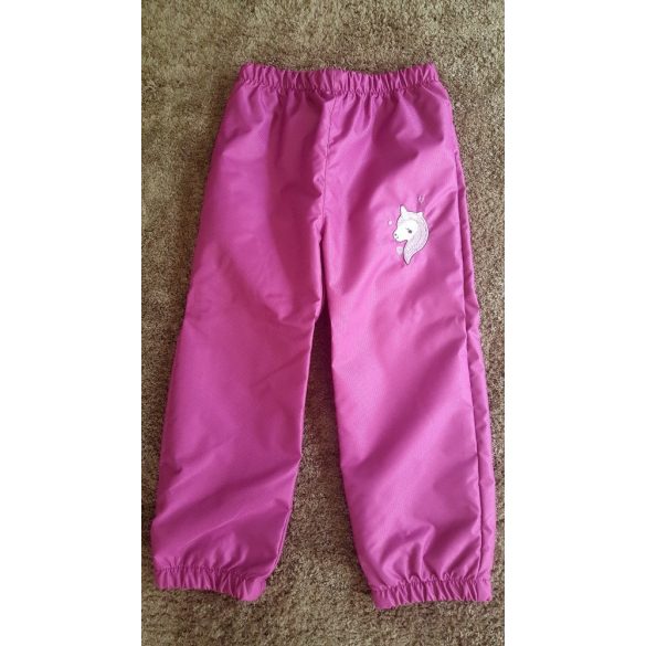 80-AS PAMUT BÉLELT VÍZLEPERGETŐ NADRÁG CIKLÁMEN ALAPON UNIKORNIS HÍMZETT 