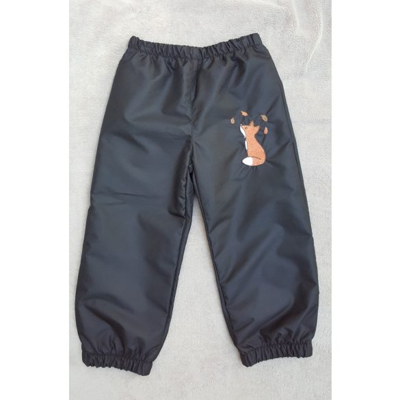 116-OS PAMUT BÉLELT VÍZLEPERGETŐ NADRÁG FEKETE ALAPON RÓKA HÍMZETT 